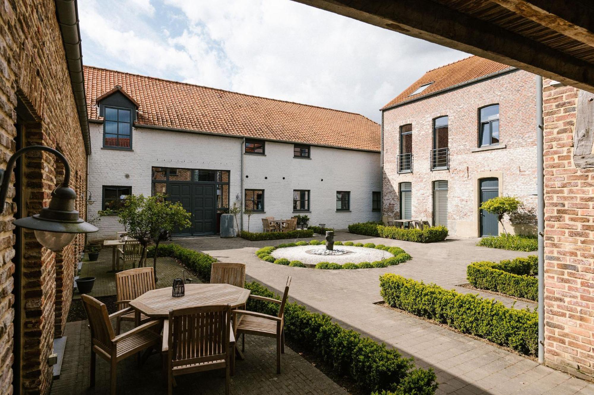 Hoeve De Reetjens - La Gouvernante Bilzen Luaran gambar